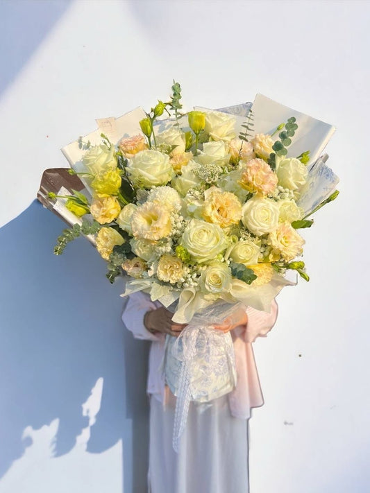 Winter Elegance Bouquet (XL) - Farm-Sook Flowers & Coffee