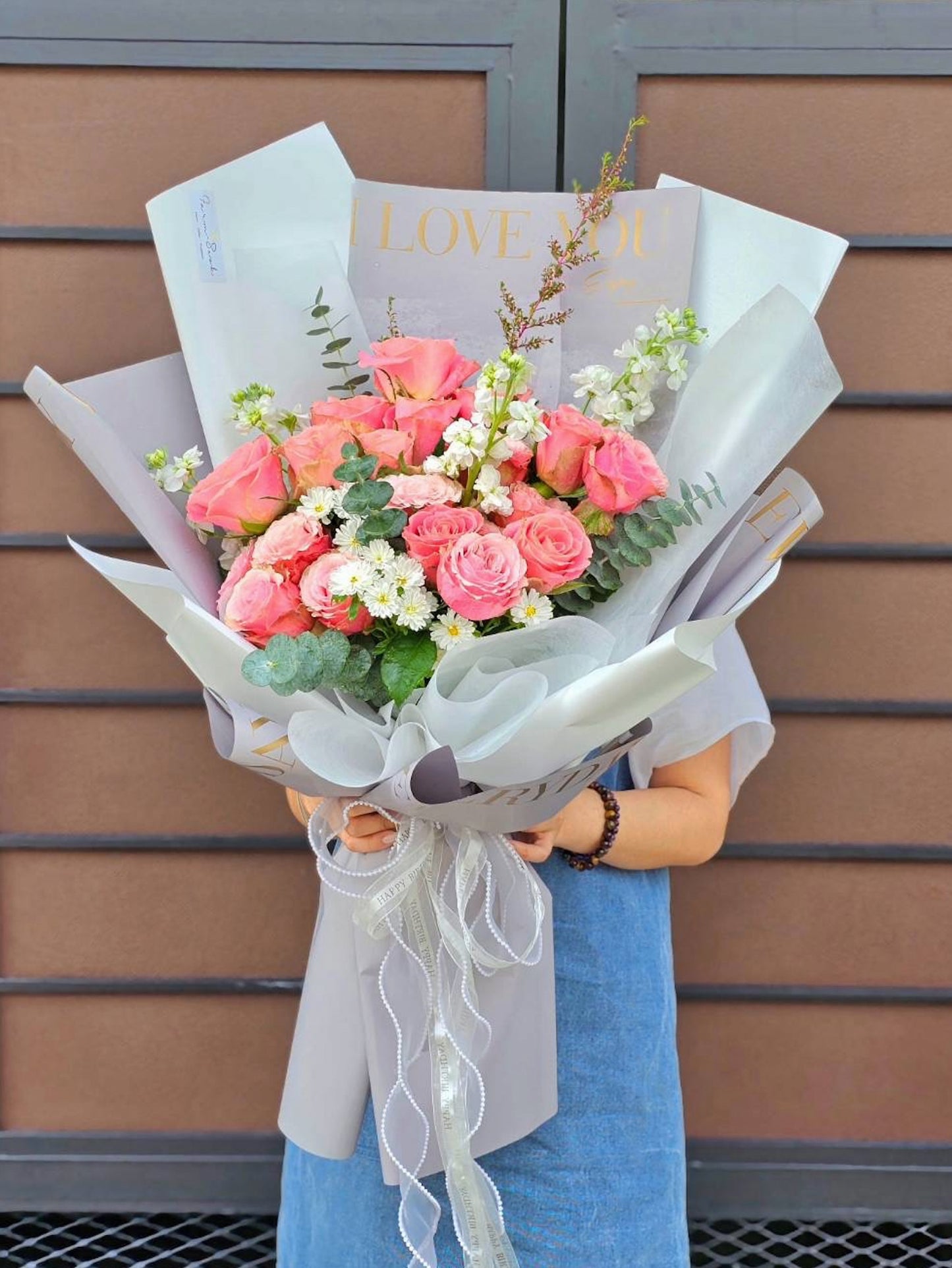 Bouquet of 20 Pink Roses - Farm-Sook Flowers & Coffee