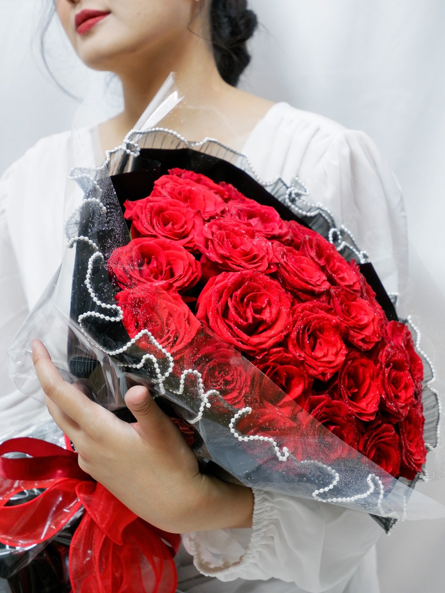 Valentine's Day - Bouquet of 29 Red Roses - Farm-Sook Flowers & Coffee