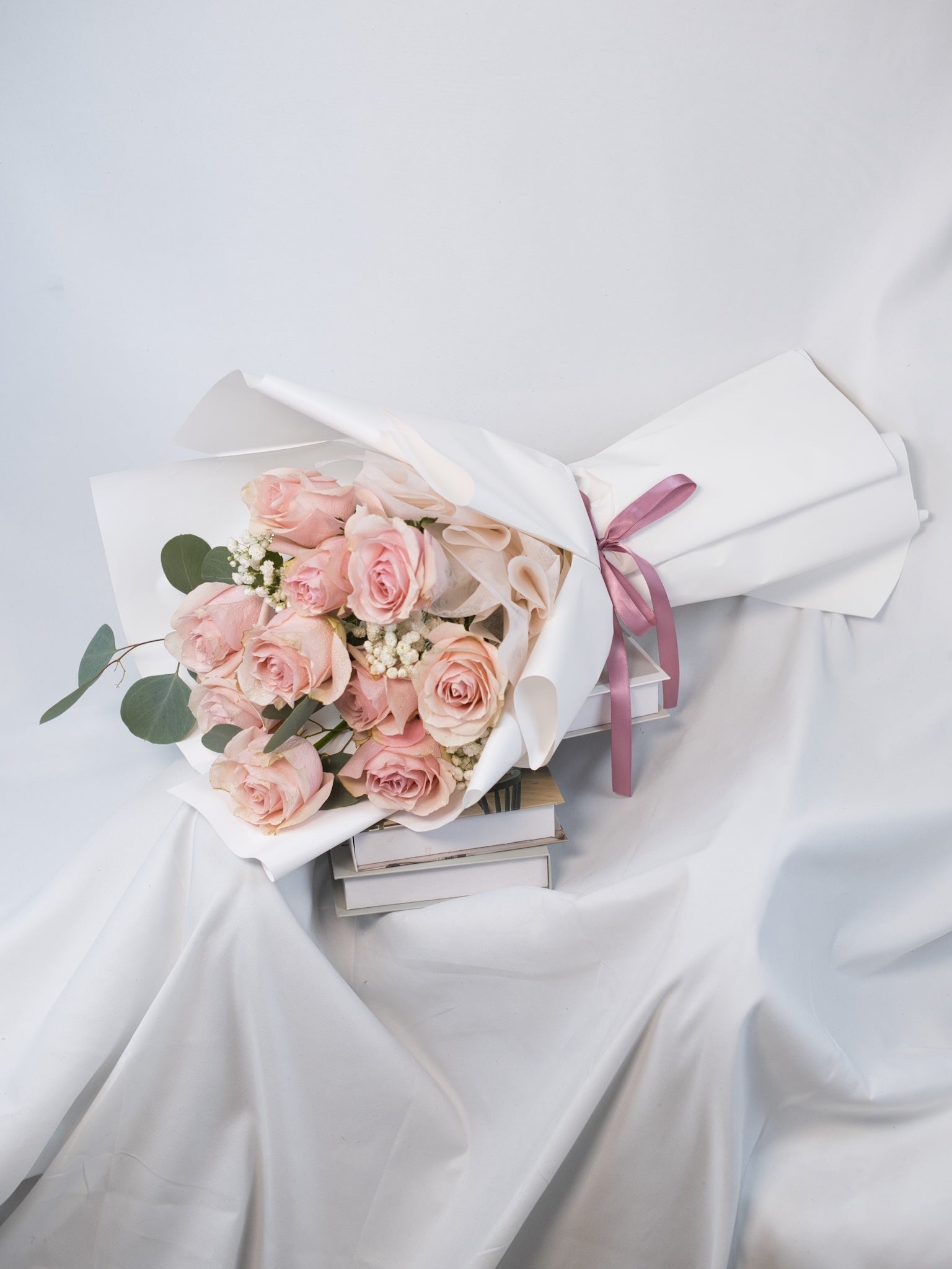 Bouquet of 10 Pink Roses - Farm-Sook Flowers & Coffee