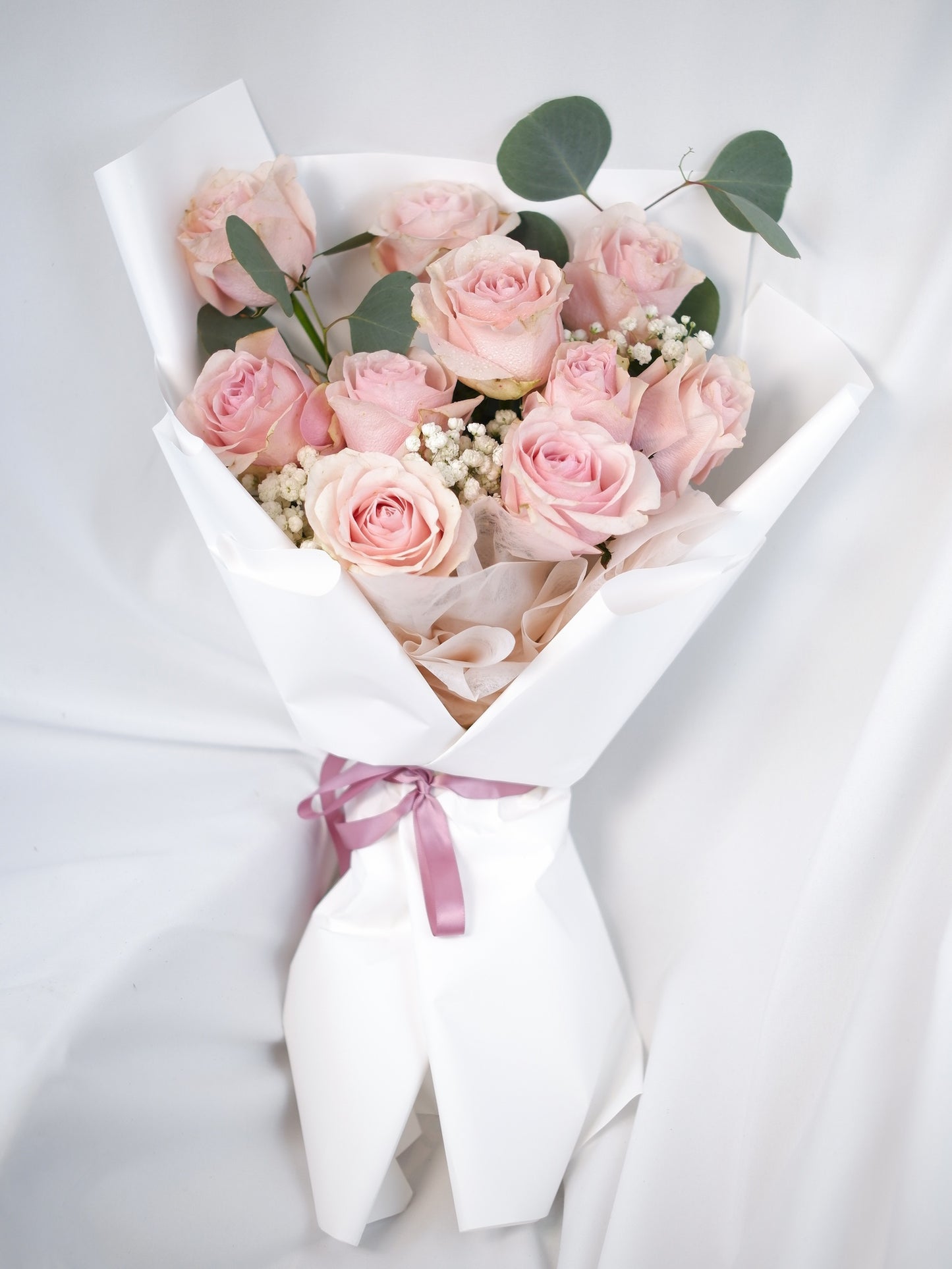 Bouquet of 10 Pink Roses - Farm-Sook Flowers & Coffee