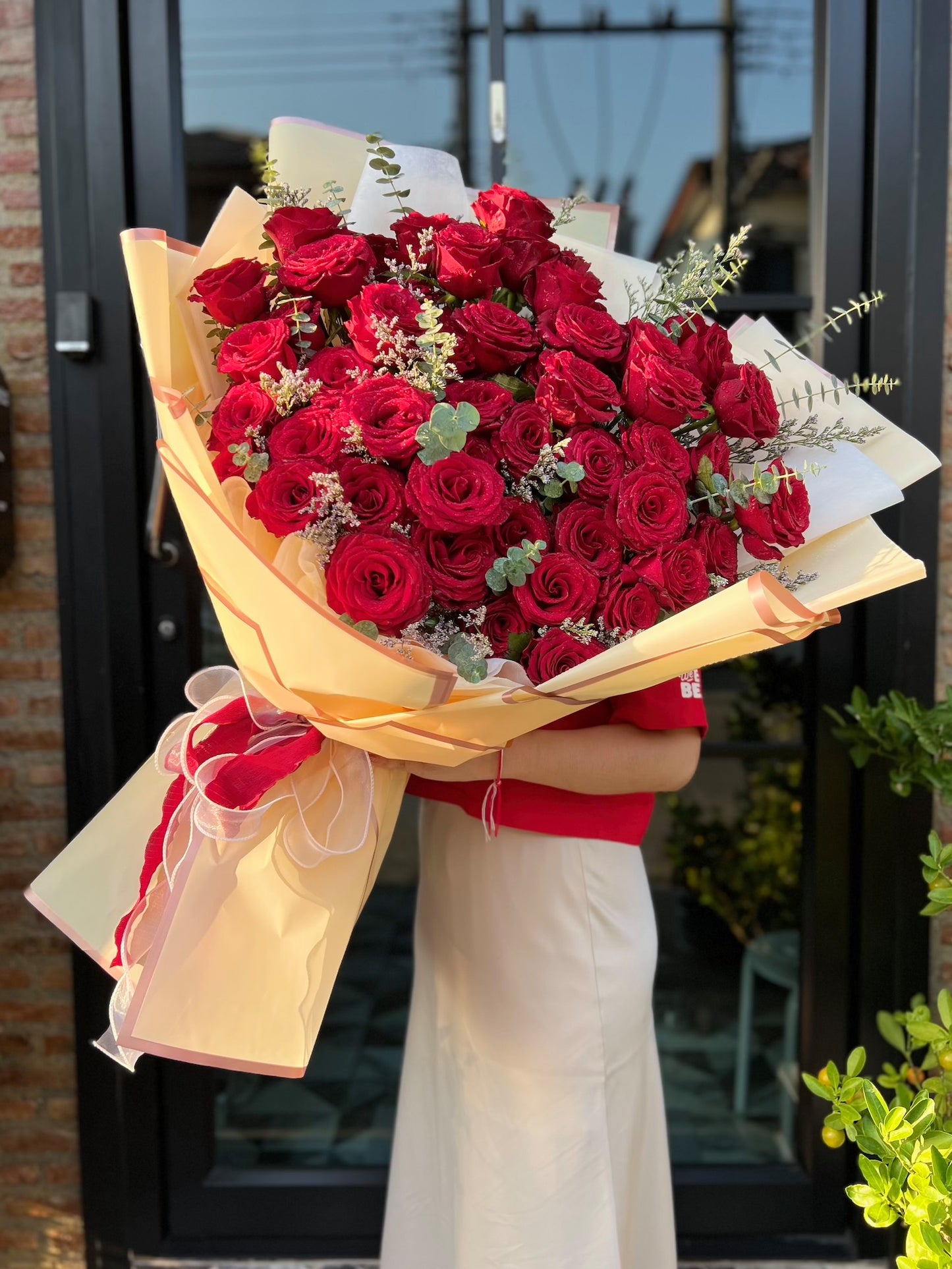 Bouquet of 50 Red Roses - Farm-Sook Flowers & Coffee