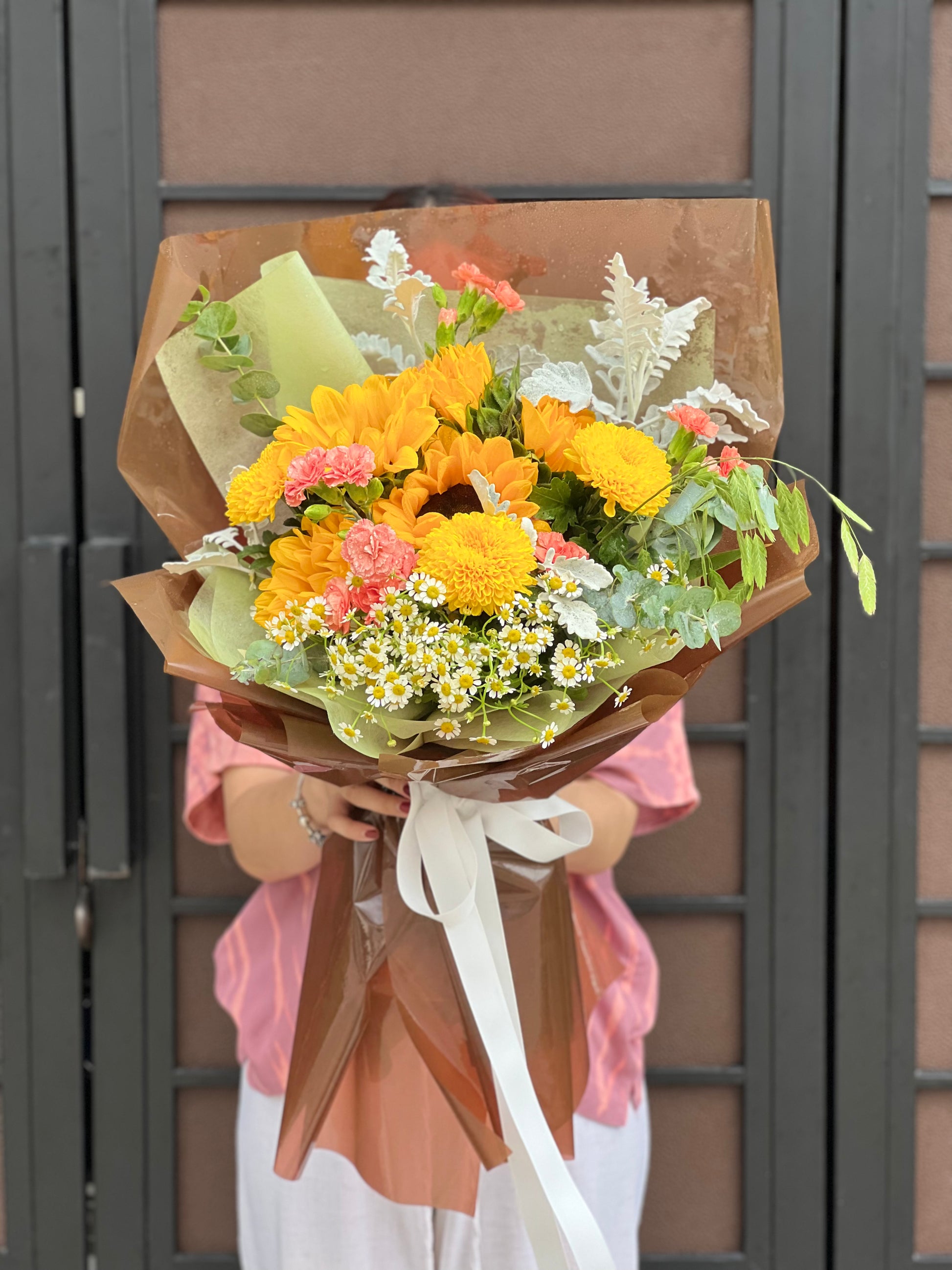 Bouquet of 5 Sunflowers - Farm-Sook Flowers & Coffee