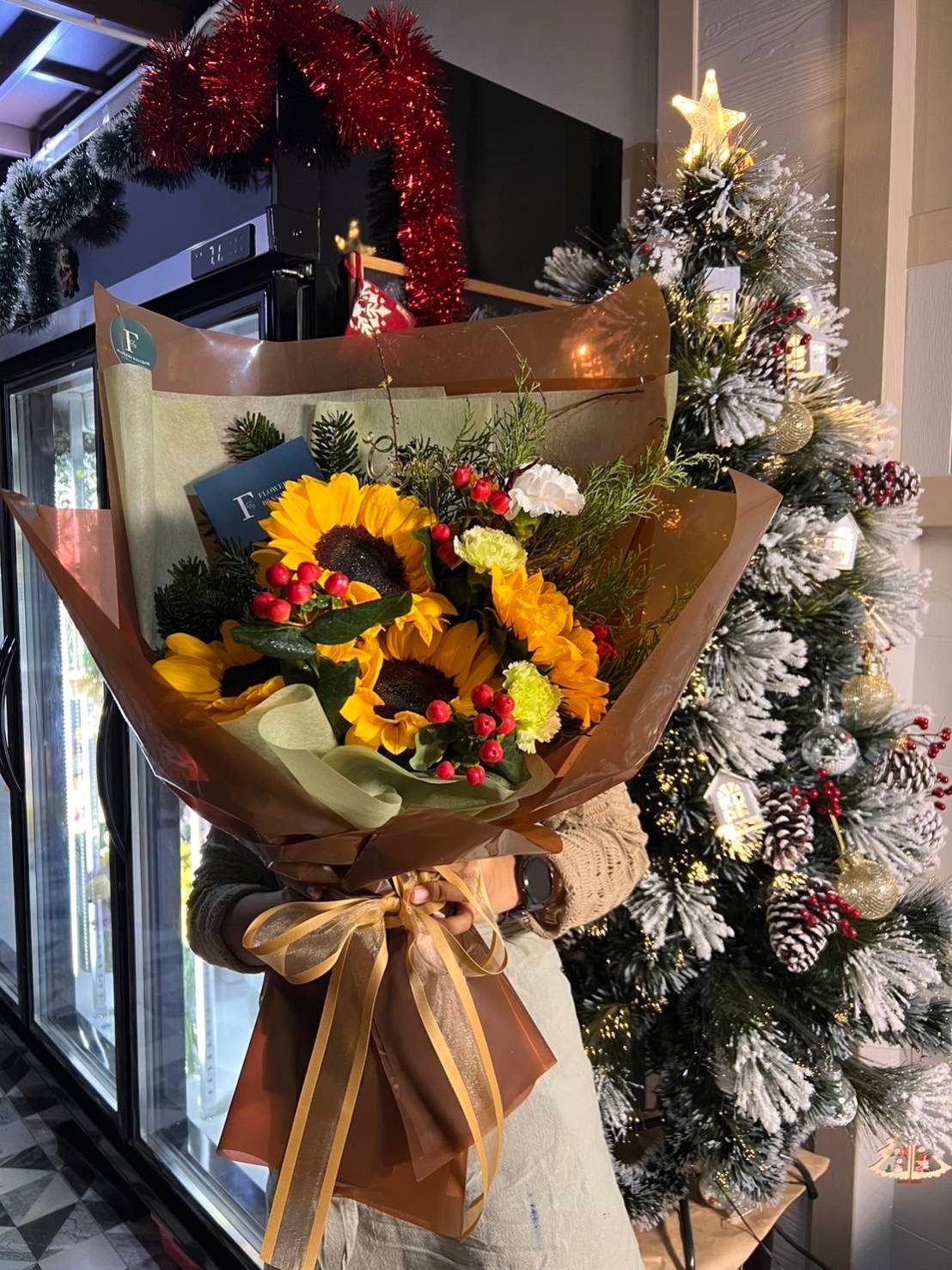 Bouquet of 5 Sunflowers - Farm-Sook Flowers & Coffee